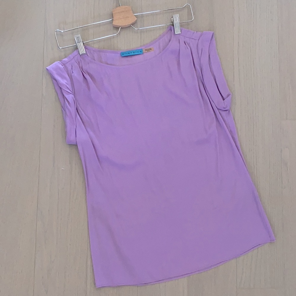 Alice+Olivia Silk blouse in lilac color